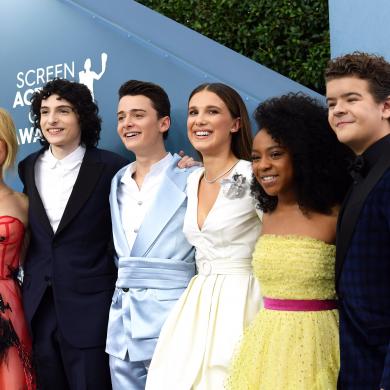 (L-R) Cara Buono, Finn Wolfhard, Noah Schnapp, Millie Bobby Brown, Priah Ferguson, and Gaten Matarazzo