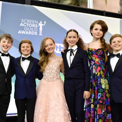 (L-R) Iain Armitage, Cameron Crovetti, Ivy George, Chloe Coleman, Darby Camp, and Nicholas Crovetti