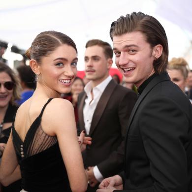 Natalia Dyer and Joe Keery