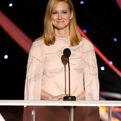 Laura Linney