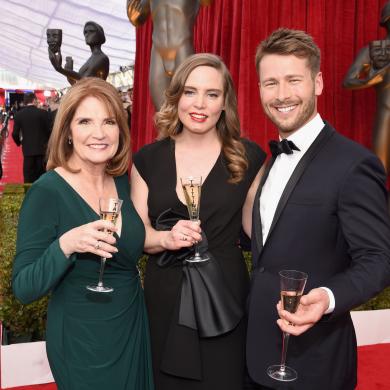 (L-R) Screen Actors Guild Awards producer Kathy Connell, Vitalie Taittinger and actor Glen Powell